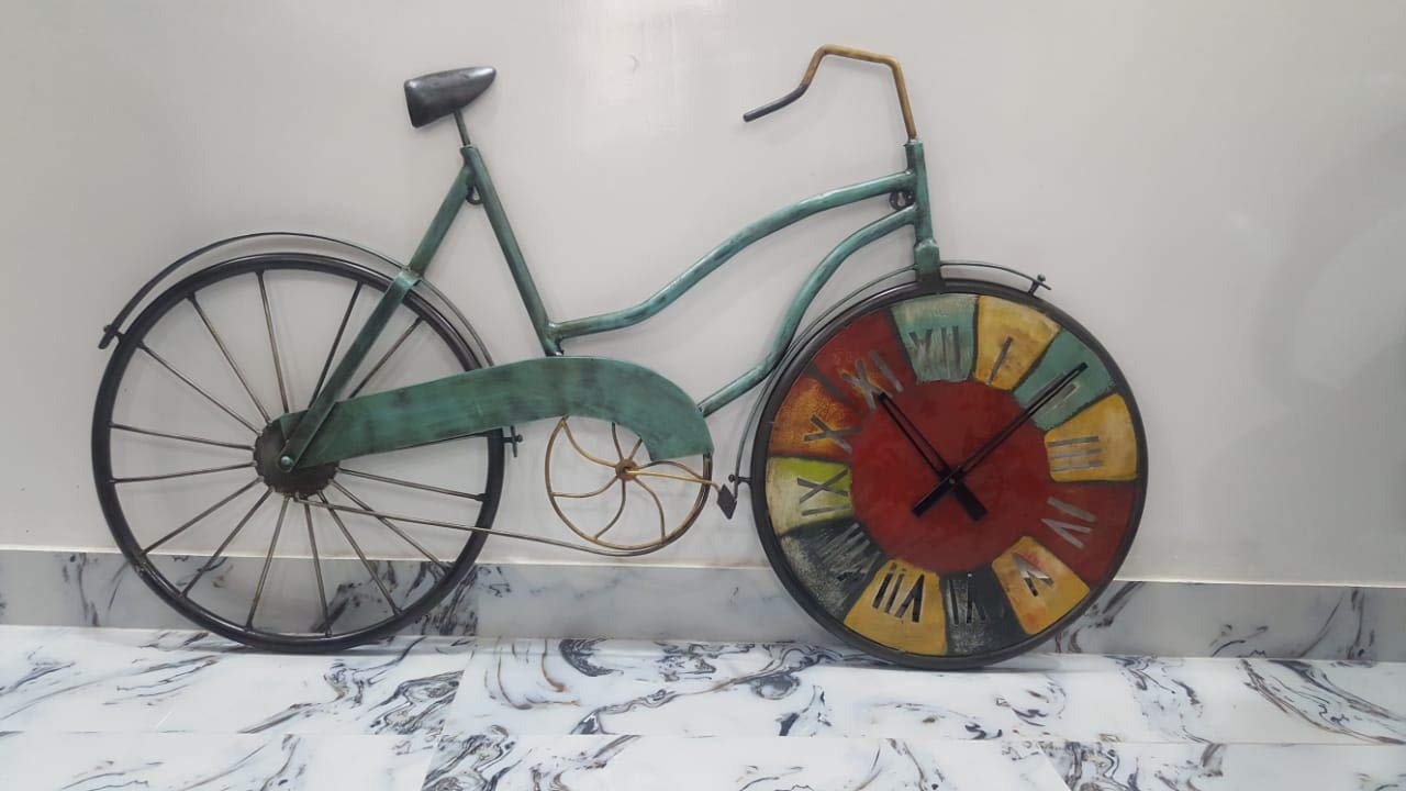 Metal Cycle Wall Hanging Showpiece
